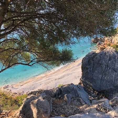 Apartmán Fronte Mare Cala Gonone Exteriér fotografie
